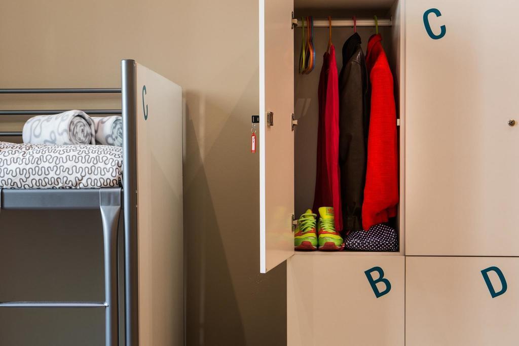 Born (adults Only) Hostel