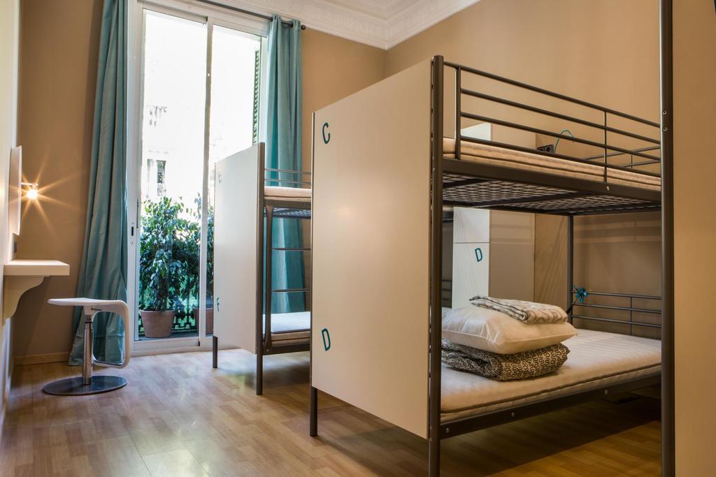 Born (adults Only) Hostel *